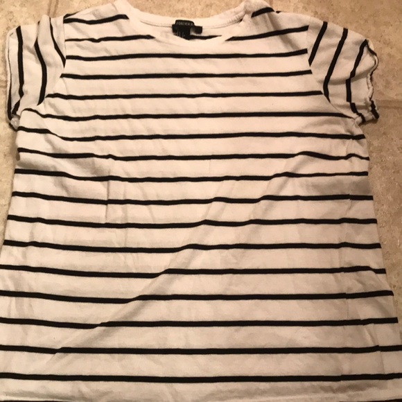 Forever 21 t shirt - Picture 1 of 2